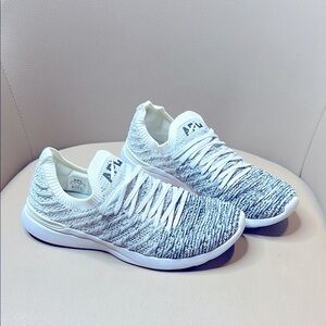 APL Women's Knit Sneakers - White and Gray